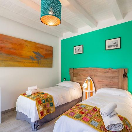 Floripa Surf House Panzió Santa Maria Del Focallo Kültér fotó