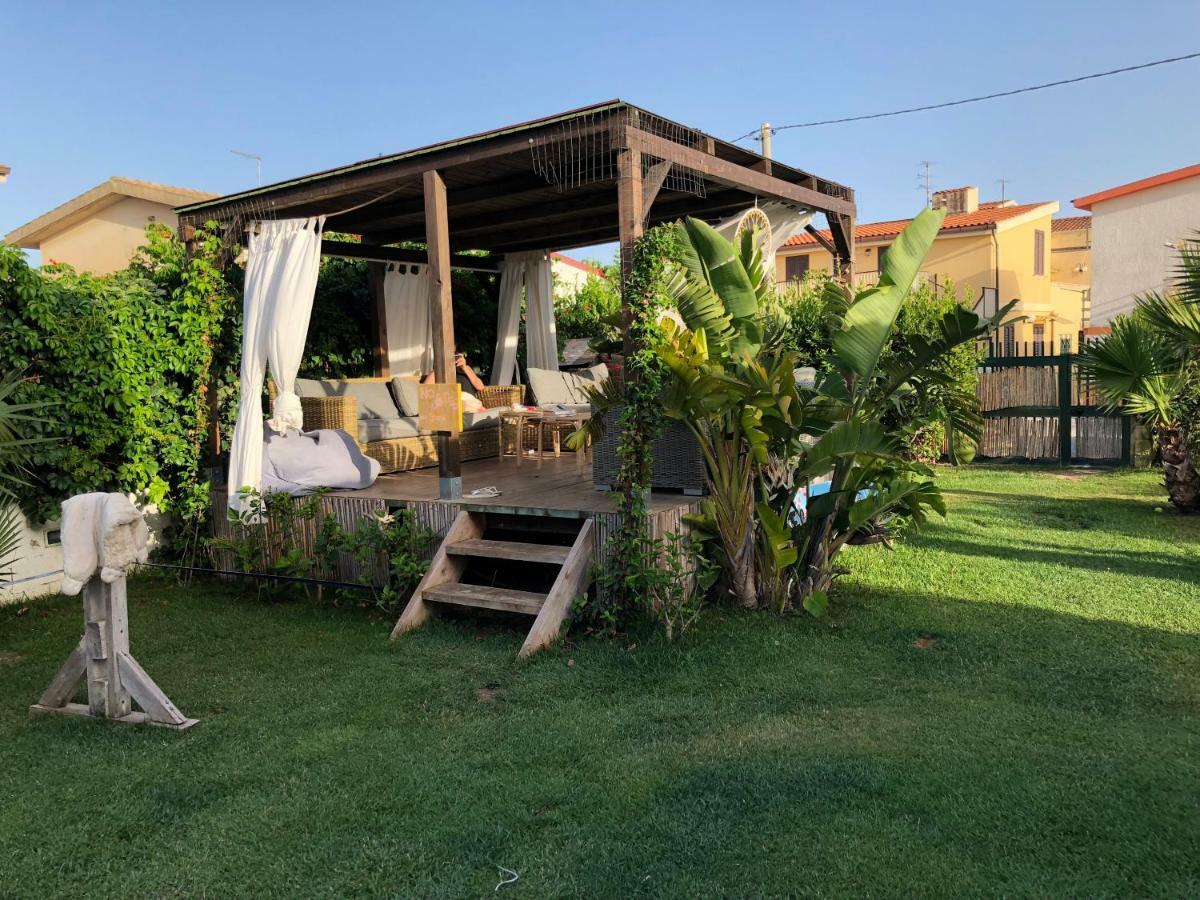 Floripa Surf House Panzió Santa Maria Del Focallo Kültér fotó